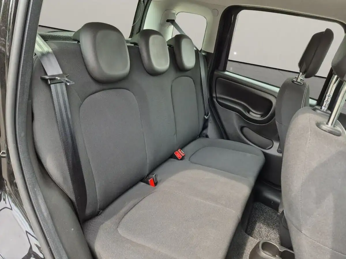 2023-fiat-panda-10-big-24