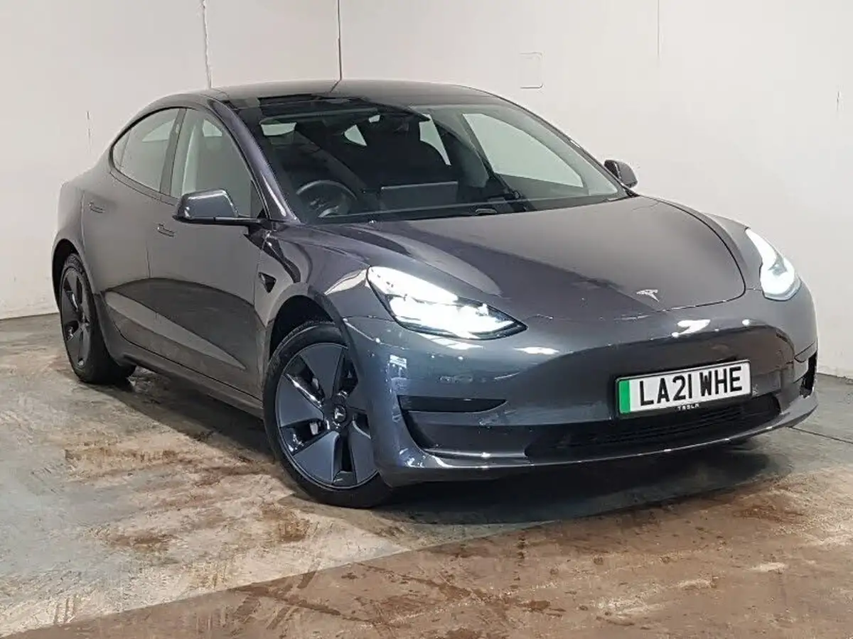 2021-tesla-model-3-e-standard-plus-big-0