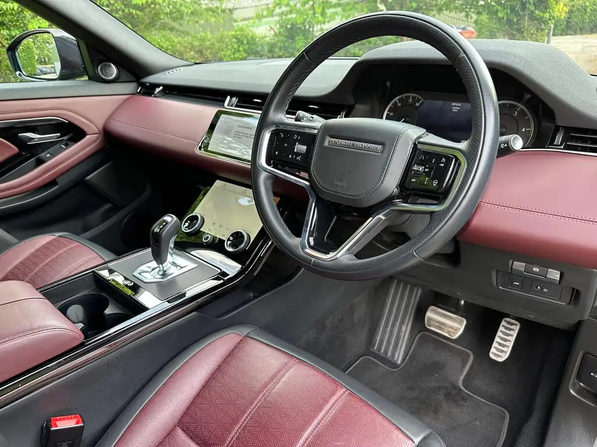 2022-land-rover-range-rover-evoque-20-d200-r-dynamic-hse-big-2
