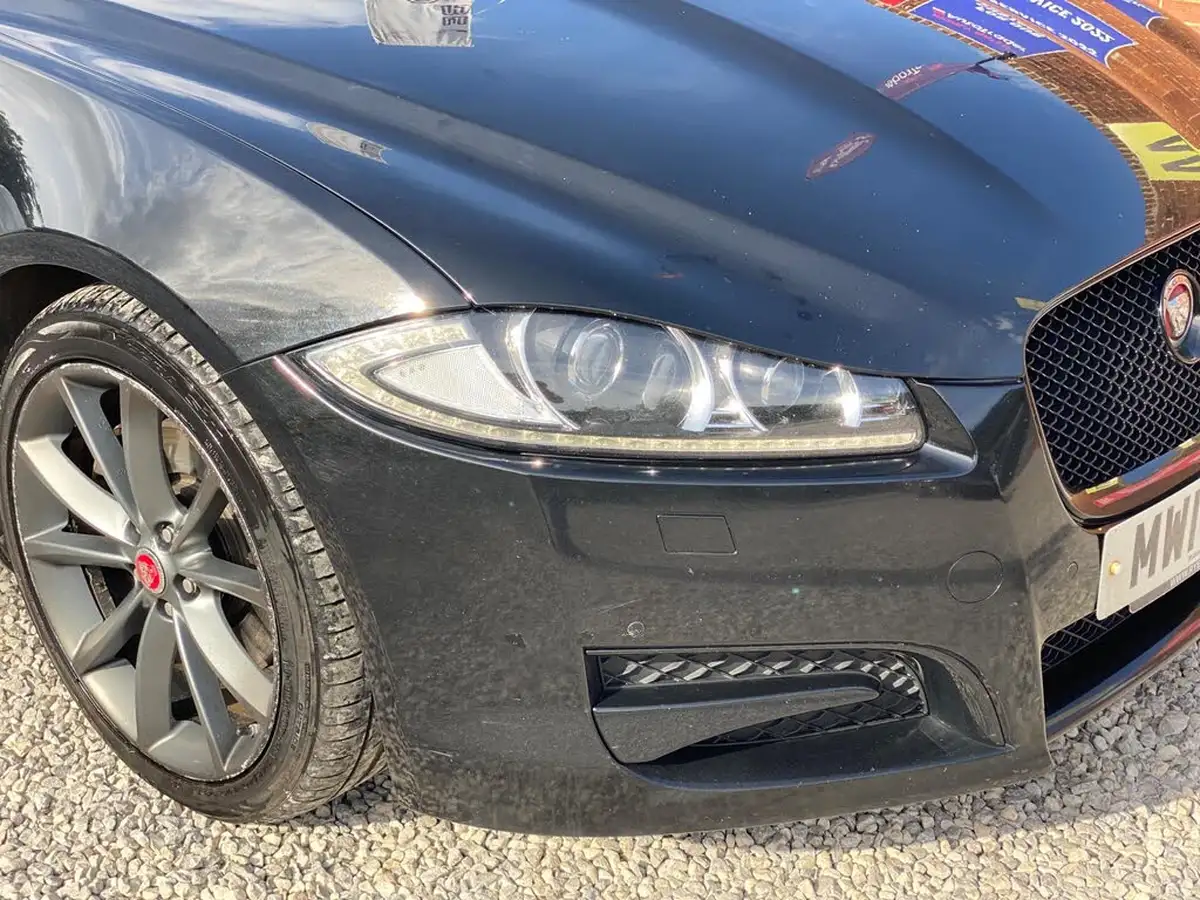 2014-jaguar-xf-22td-r-sport-200ps-saloon-4d-big-25