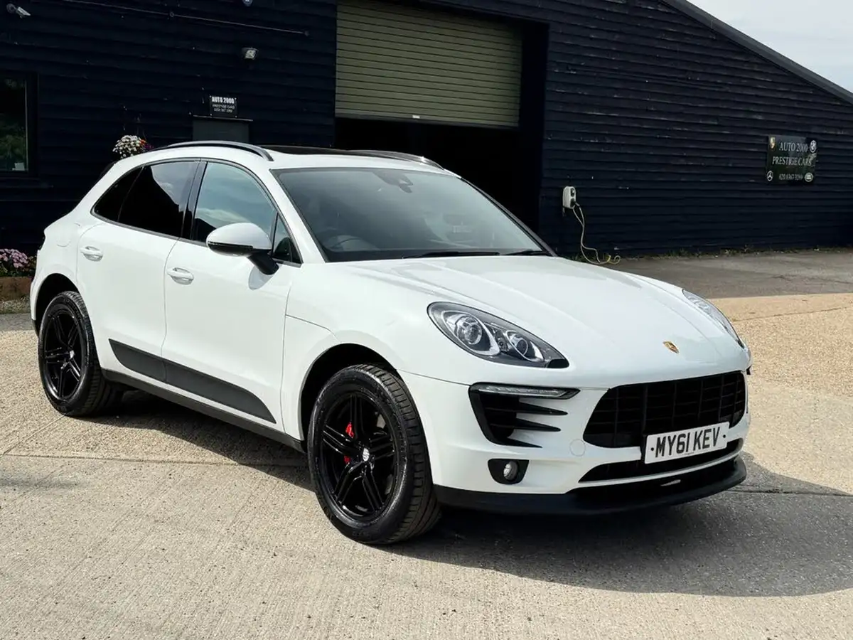 2018-porsche-macan-20-252ps-ss-big-12