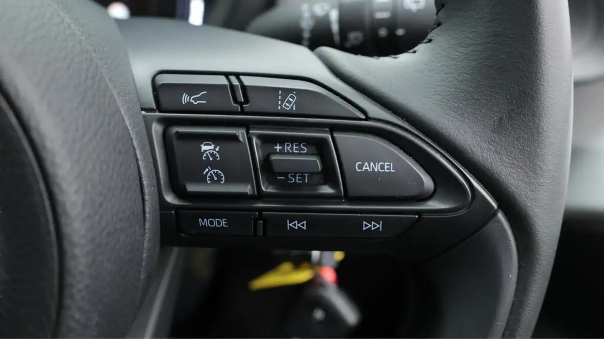 2022-toyota-aygo-x-10-vvt-i-pure-big-23
