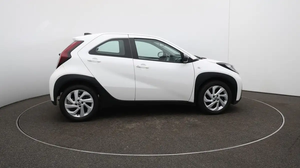 2022-toyota-aygo-x-10-vvt-i-pure-big-47