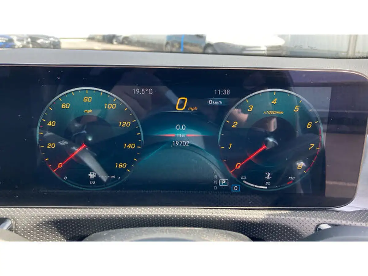 2022-mercedes-benz-cla-13-cla-180-amg-line-premium-plus-coupe-4d-big-17