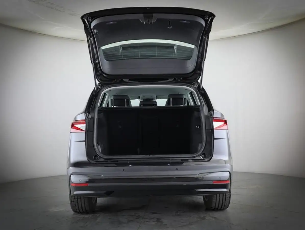 2024-skoda-enyaq-e-60-big-12