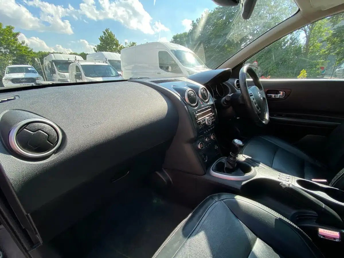 2008-nissan-qashqai-20td-tekna-2wd-big-37