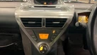 2009-toyota-iq-10-2-multidrive-small-12