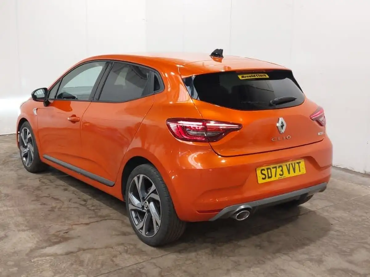 2023-renault-clio-10-tce-rs-line-big-1