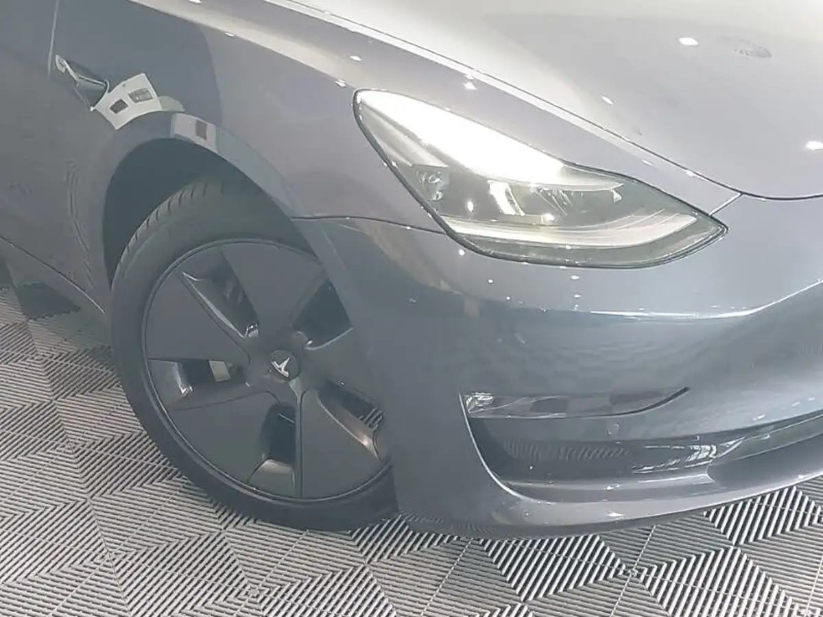 2022-tesla-model-3-e-long-range-big-8