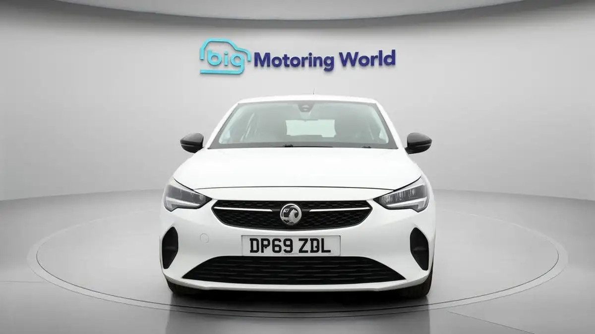 2019-vauxhall-corsa-12i-se-nav-big-2