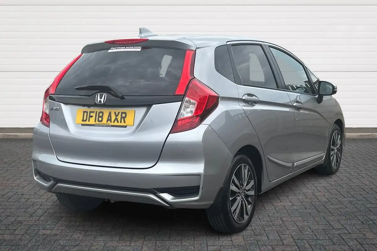 2018-honda-jazz-13-i-vtec-ex-navi-cvt-big-12