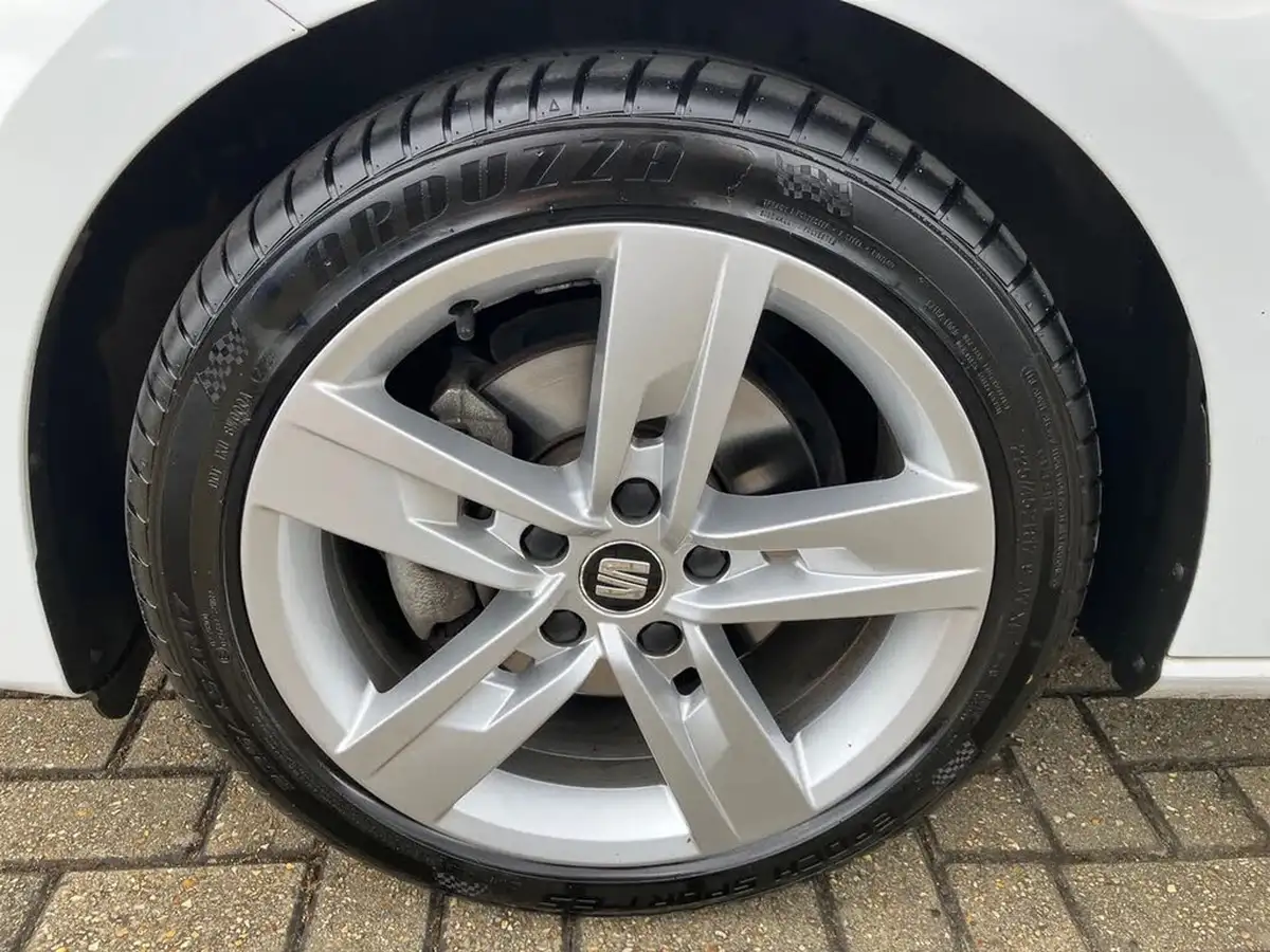2020-seat-leon-15-tsi-evo-fr-150ps-hatchback-dsg-big-7