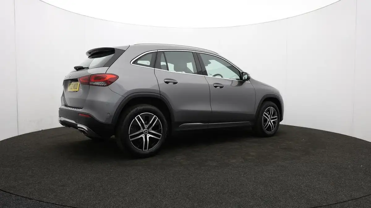 2022-mercedes-benz-gla-class-13-gla-200-sport-executive-big-36
