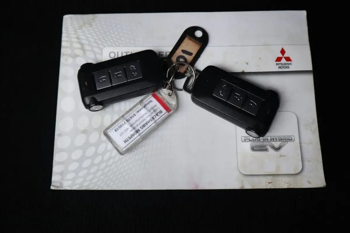2018-mitsubishi-outlander-20-4hs-phev-5st-big-28