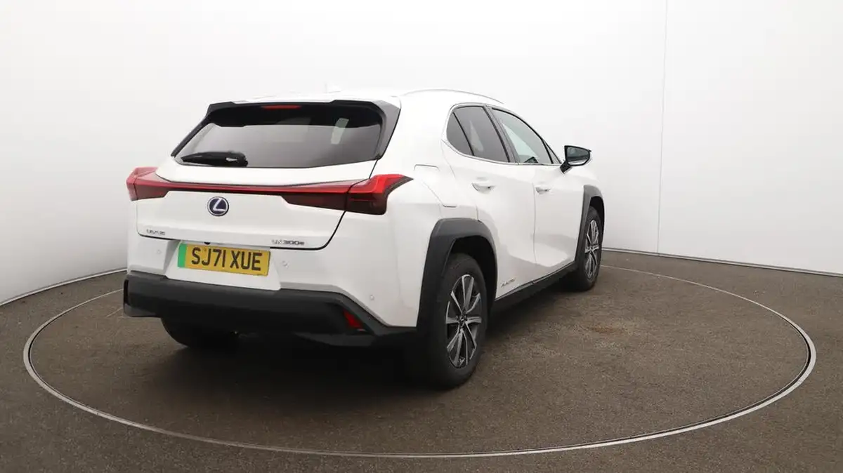2021-lexus-ux-300e-e-ux-big-55