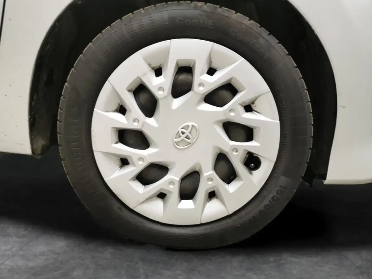 2020-toyota-aygo-10-vvt-i-x-play-big-27