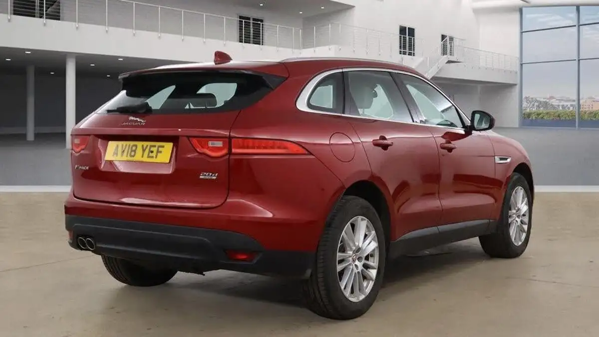 2018-jaguar-f-pace-20-i4d-portfolio-180ps-awd-auto-big-6