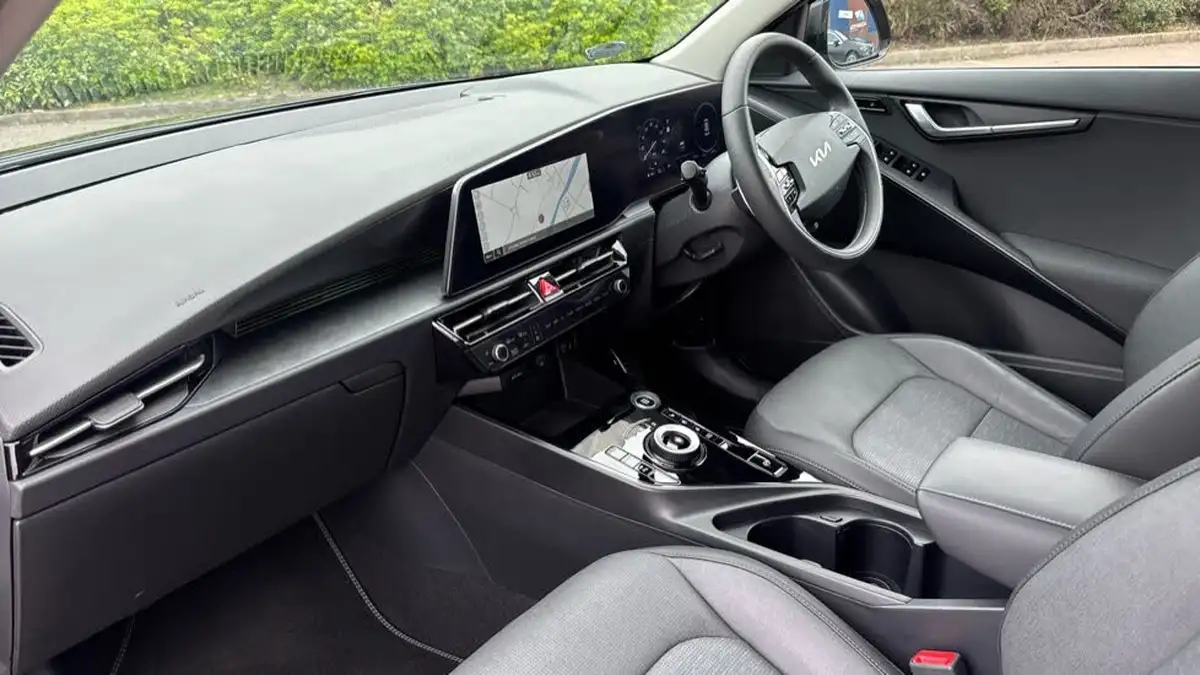 2024-kia-niro-16-gdi-4-127bhp-hev-132kwh-big-2
