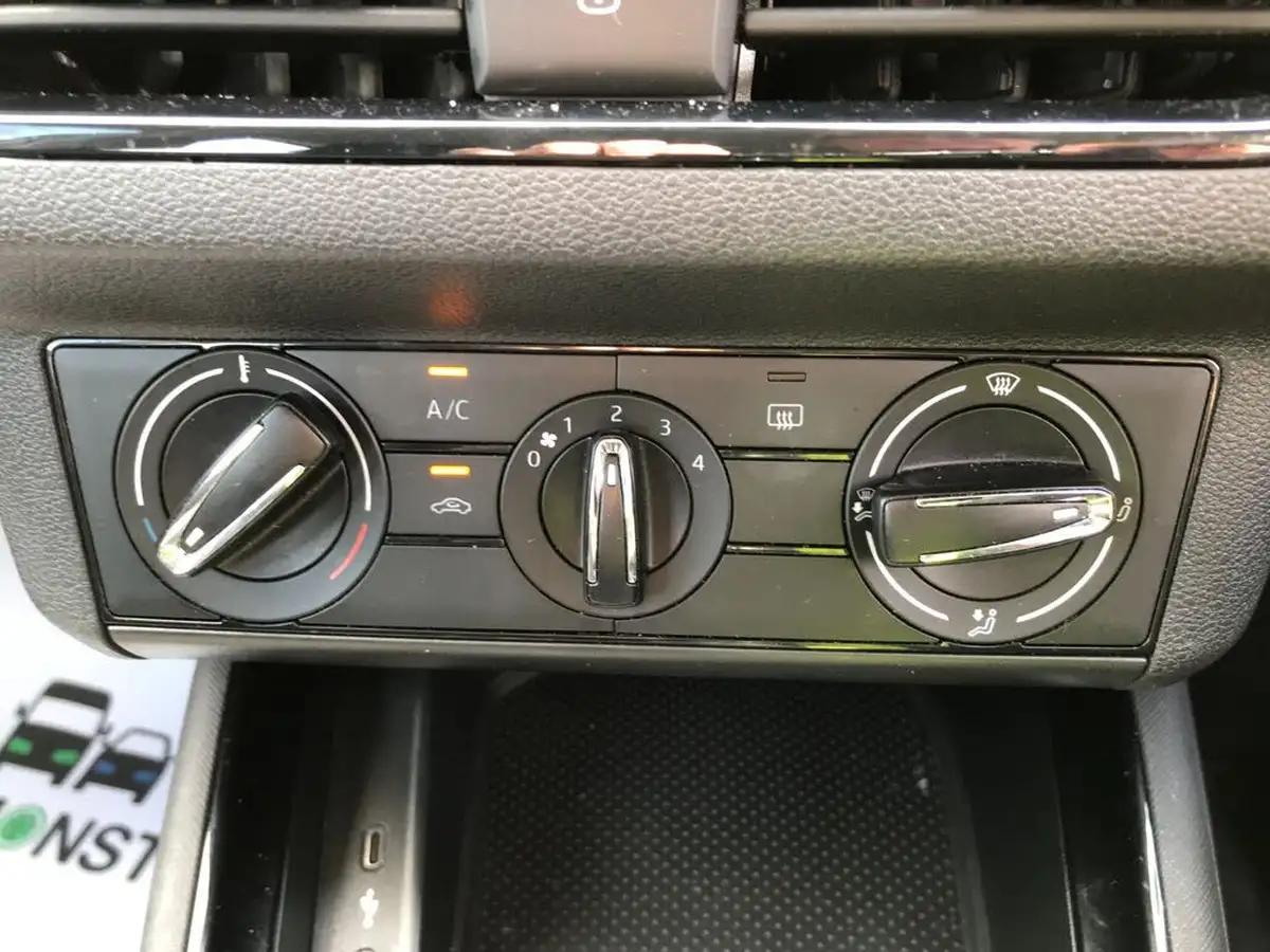 2022-skoda-scala-15-tsi-se-big-27