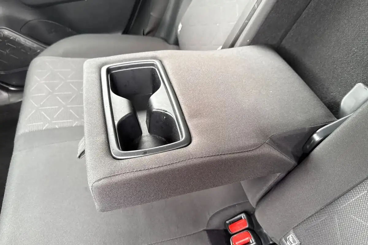2022-toyota-rav4-25-vvt-i-design-219bhp-big-36