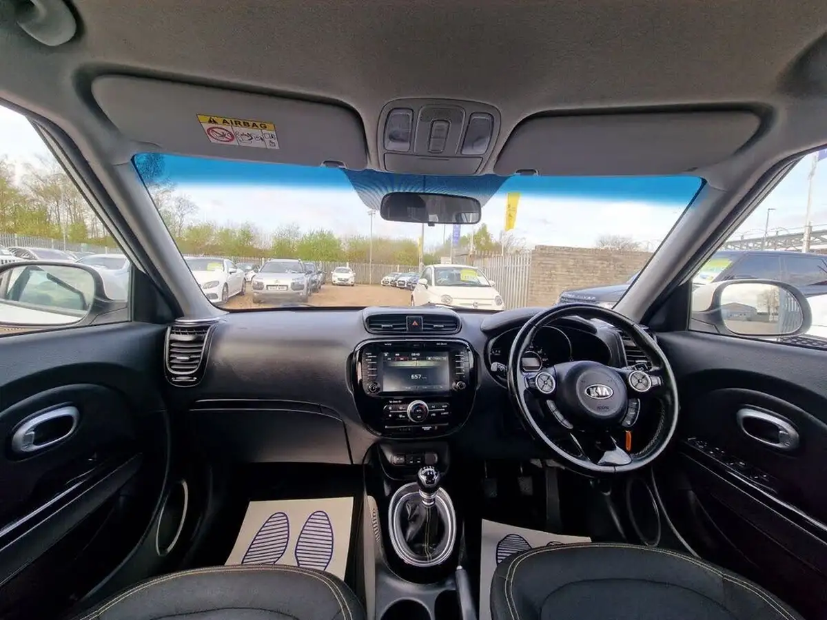 2014-kia-soul-16-connect-plus-big-35