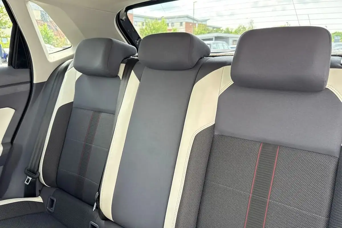 2019-volkswagen-polo-16tdi-beats-big-18
