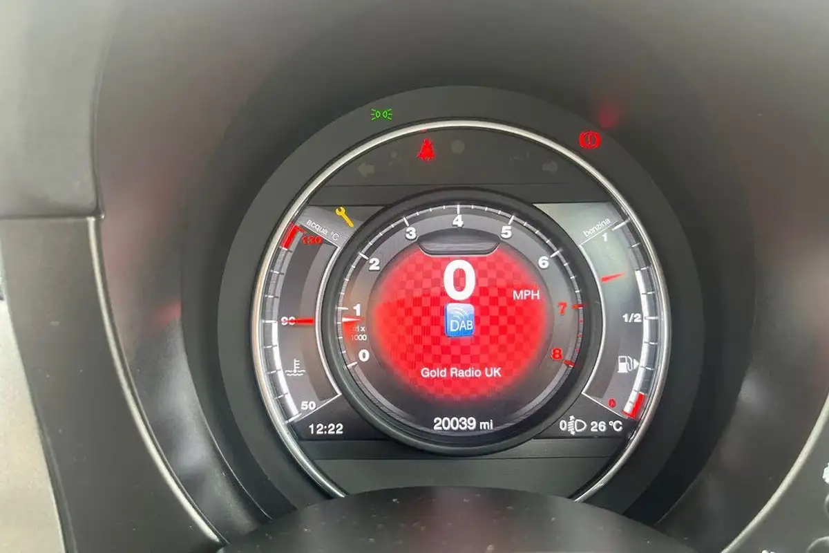 2019-abarth-595-14-tjet-turismo-big-13