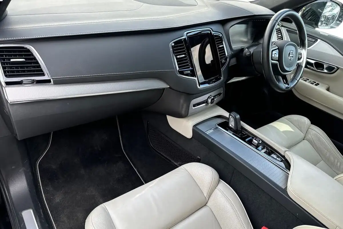 2019-volvo-xc90-20td-b5-r-design-pro-big-1