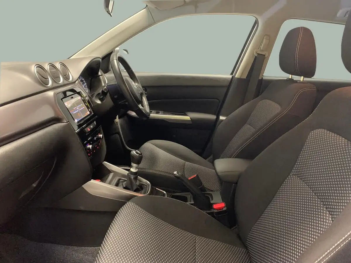 2022-suzuki-vitara-14-boosterjet-sz-t-big-4