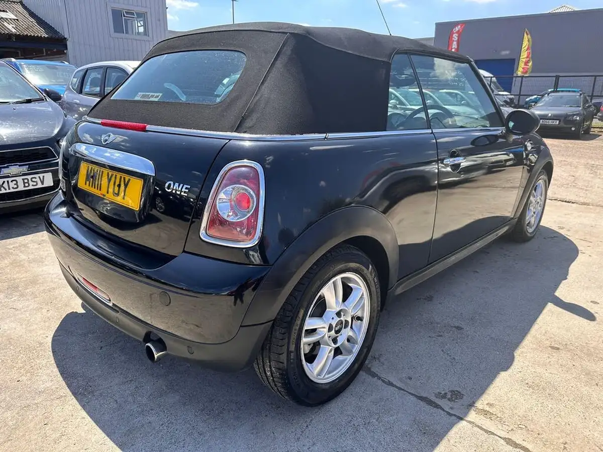 2011-mini-cooper-16-one-salt-convertible-2d-auto-big-4