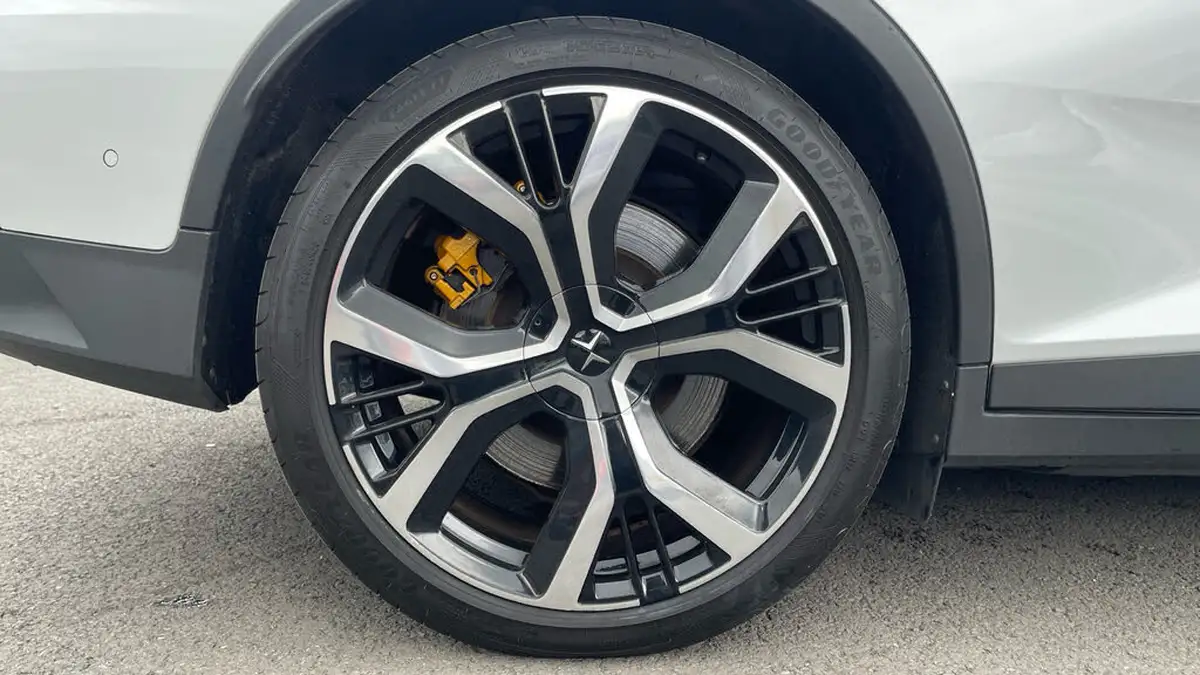 2020-polestar-polestar-2-e-ps2-big-18