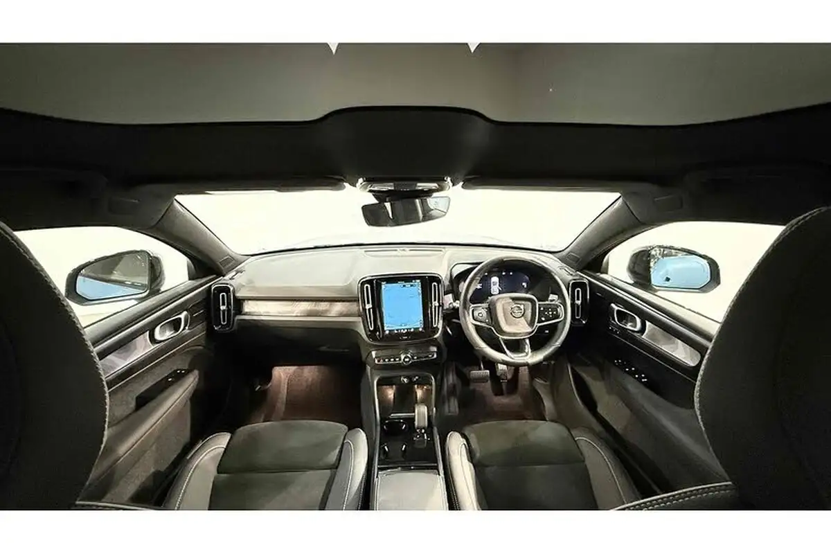 2022-volvo-c40-e-twin-recharge-pro-big-45