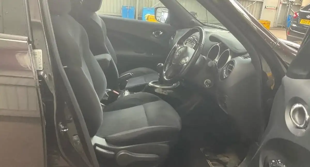 2014-nissan-juke-12-acenta-premium-big-3