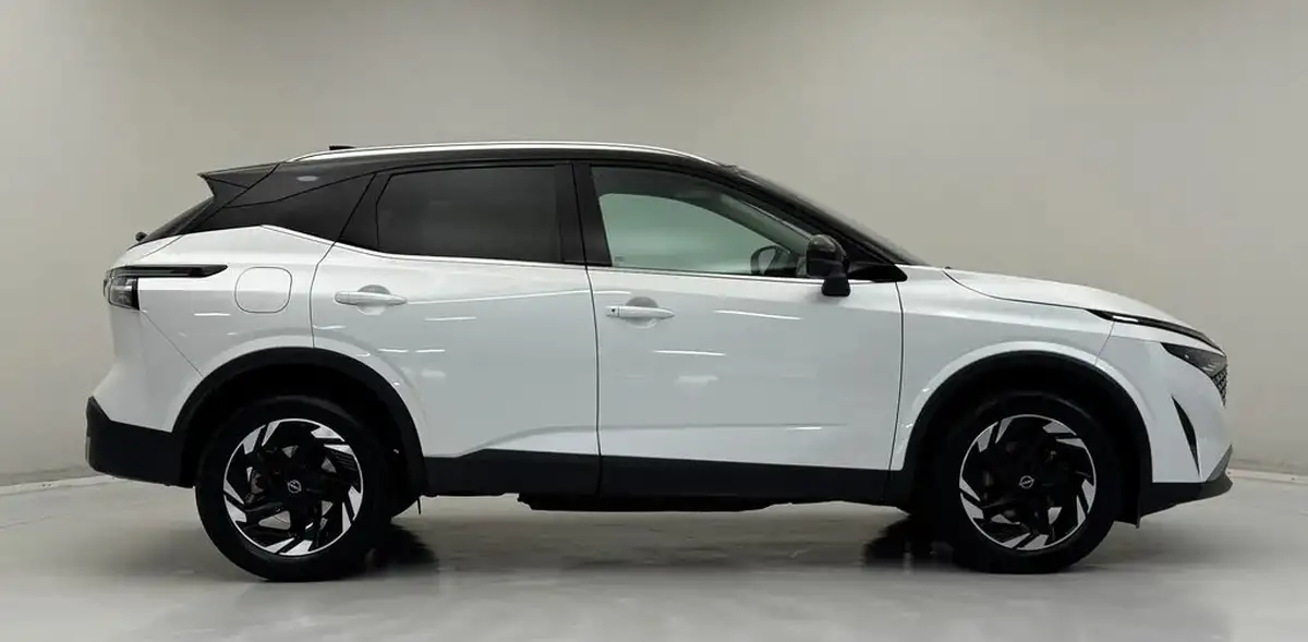2024-nissan-qashqai-13-dig-t-n-connecta-158ps-mild-hybrid-glass-roof-pack-xtronic-big-9