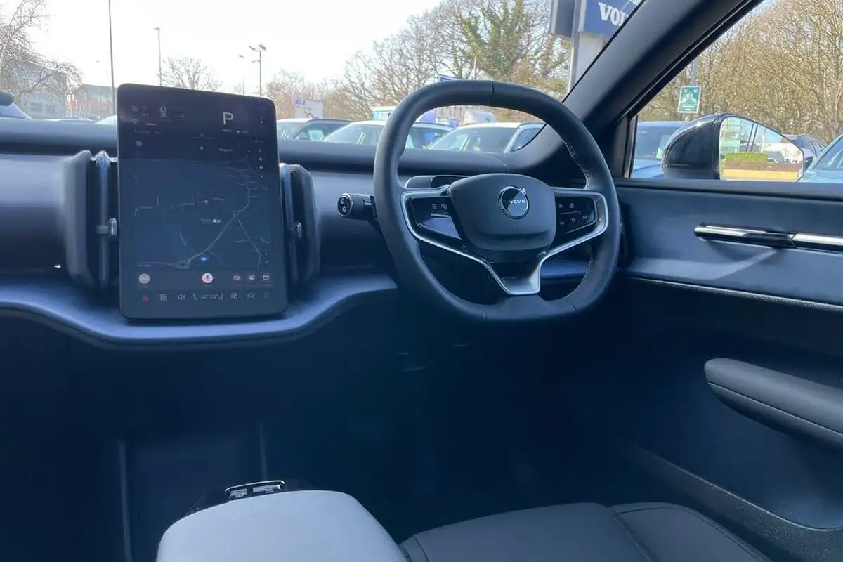 2024-volvo-ex30-e-single-motor-ultra-big-33