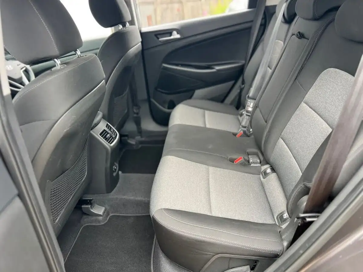 2019-hyundai-tucson-16-gdi-se-nav-big-23