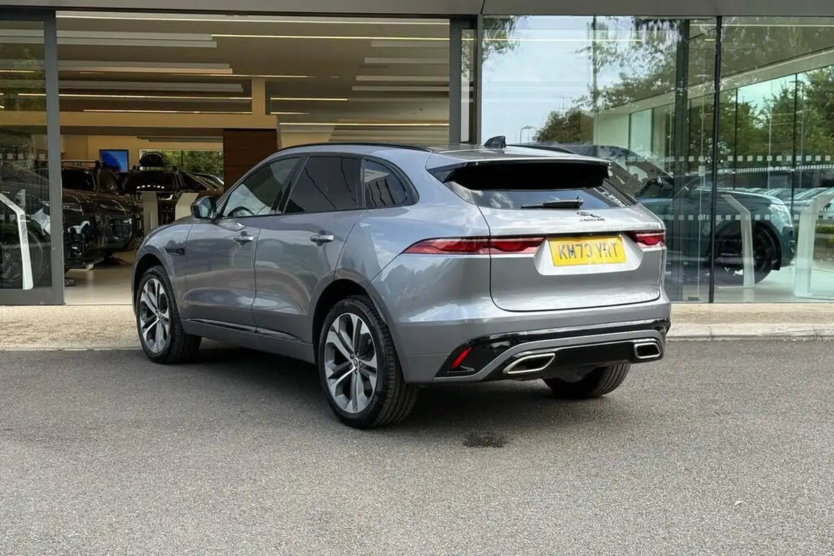 2023-jaguar-f-pace-30-d300-r-dynamic-hse-black-big-62