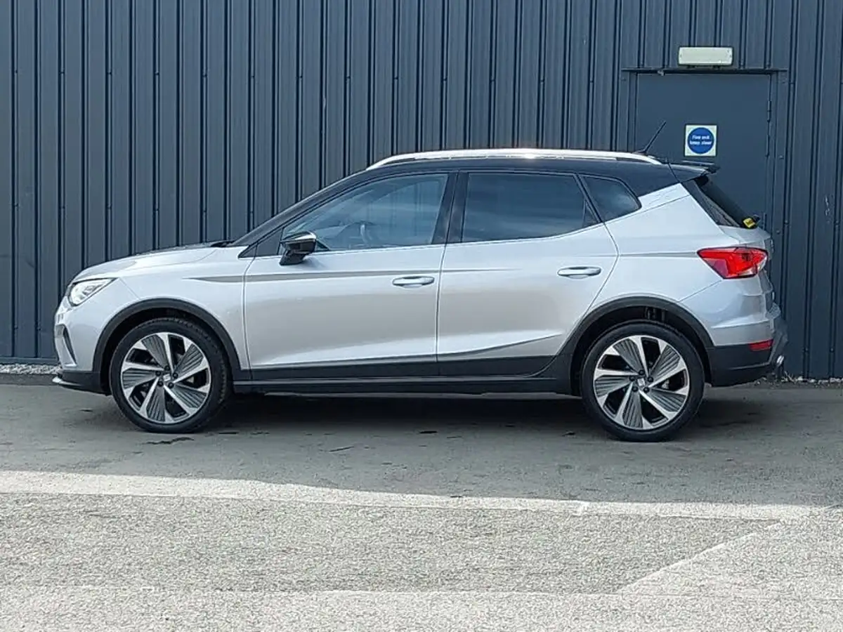 2022-seat-arona-10-tsi-fr-sport-dsg-big-3