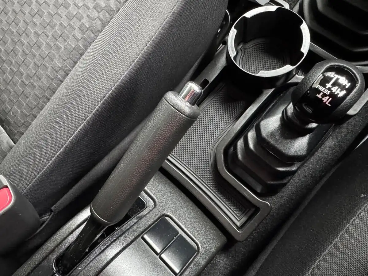 2023-suzuki-jimny-15-light-commercial-allgrip-big-33