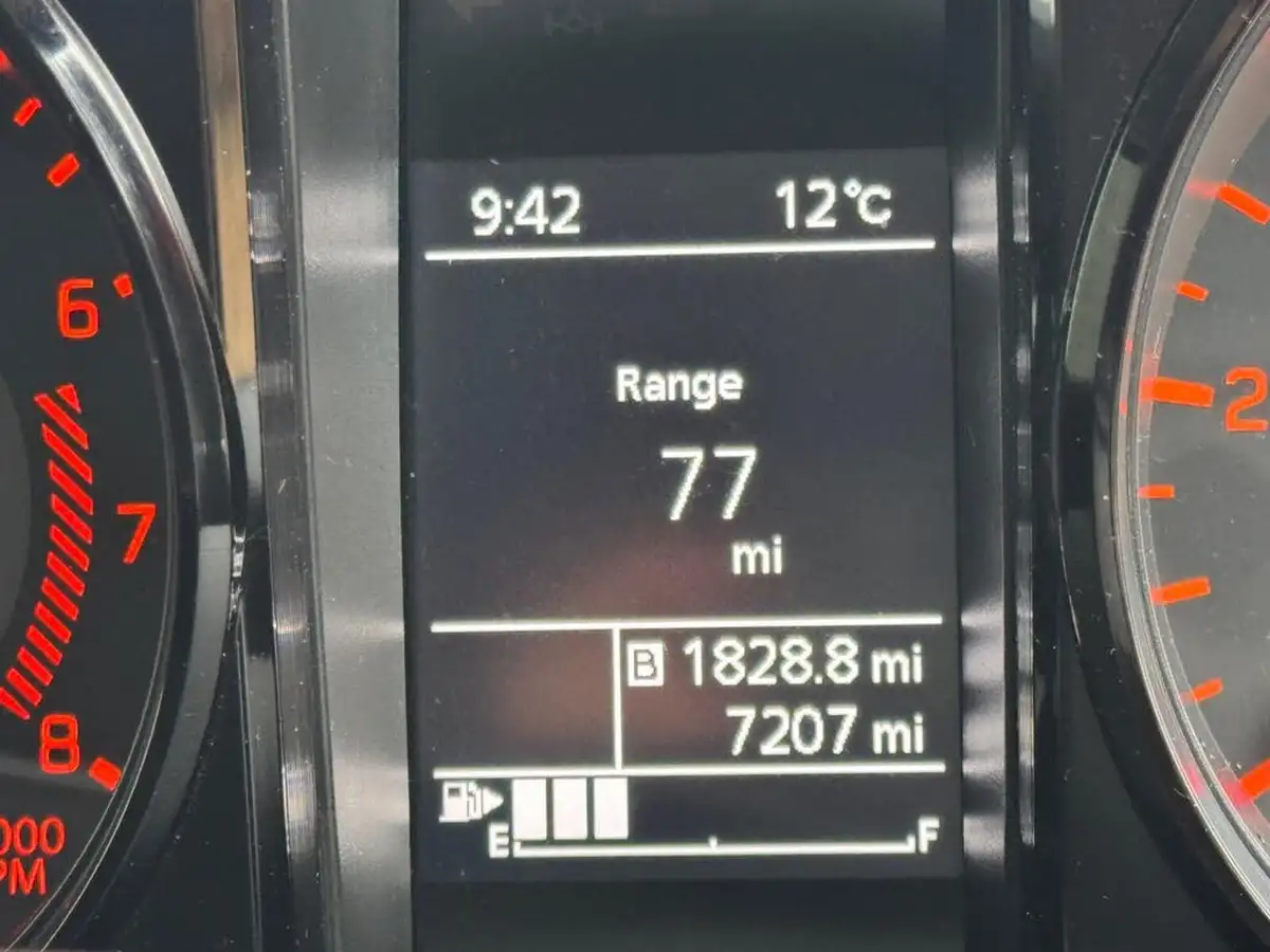 2023-suzuki-jimny-15-light-commercial-allgrip-big-9