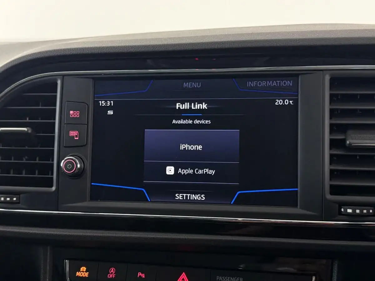 2019-seat-leon-20-tsi-fr-hatchback-big-33