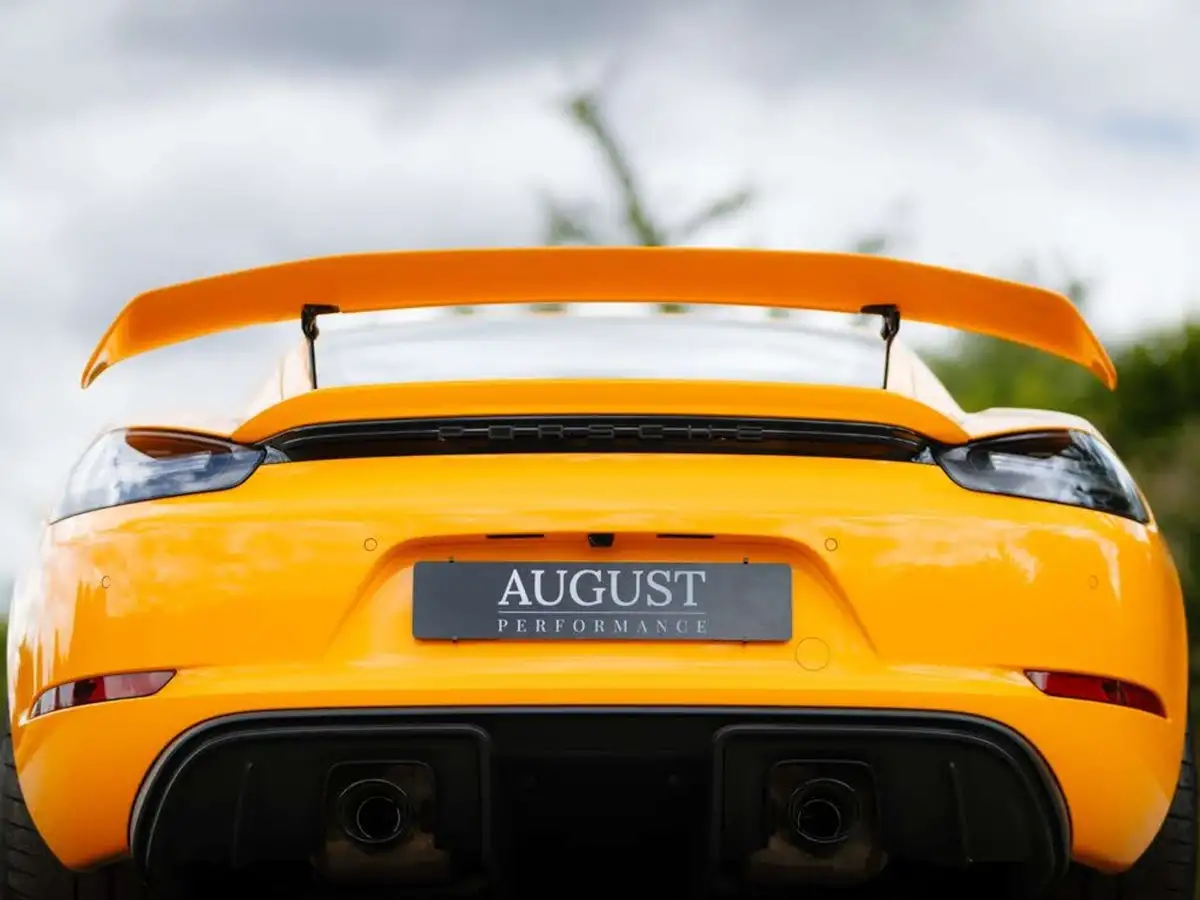 2023-porsche-cayman-718-40-cayman-gt4-big-32