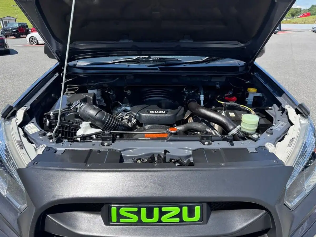 2019-isuzu-d-max-19td-yukon-nav-double-pickup-auto-big-24