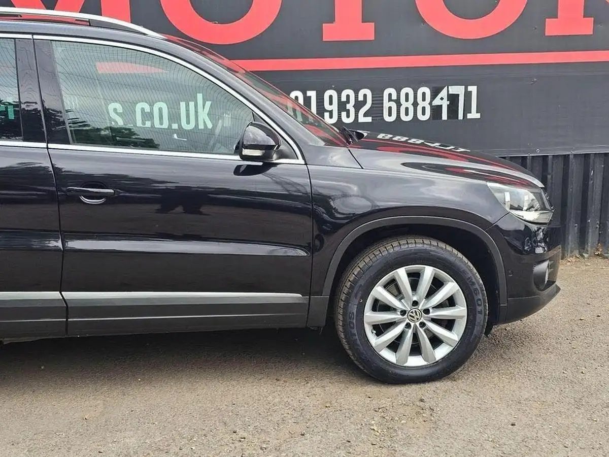 2015-volkswagen-tiguan-20tdi-match-150ps-4wd-bmt-dsg-big-10