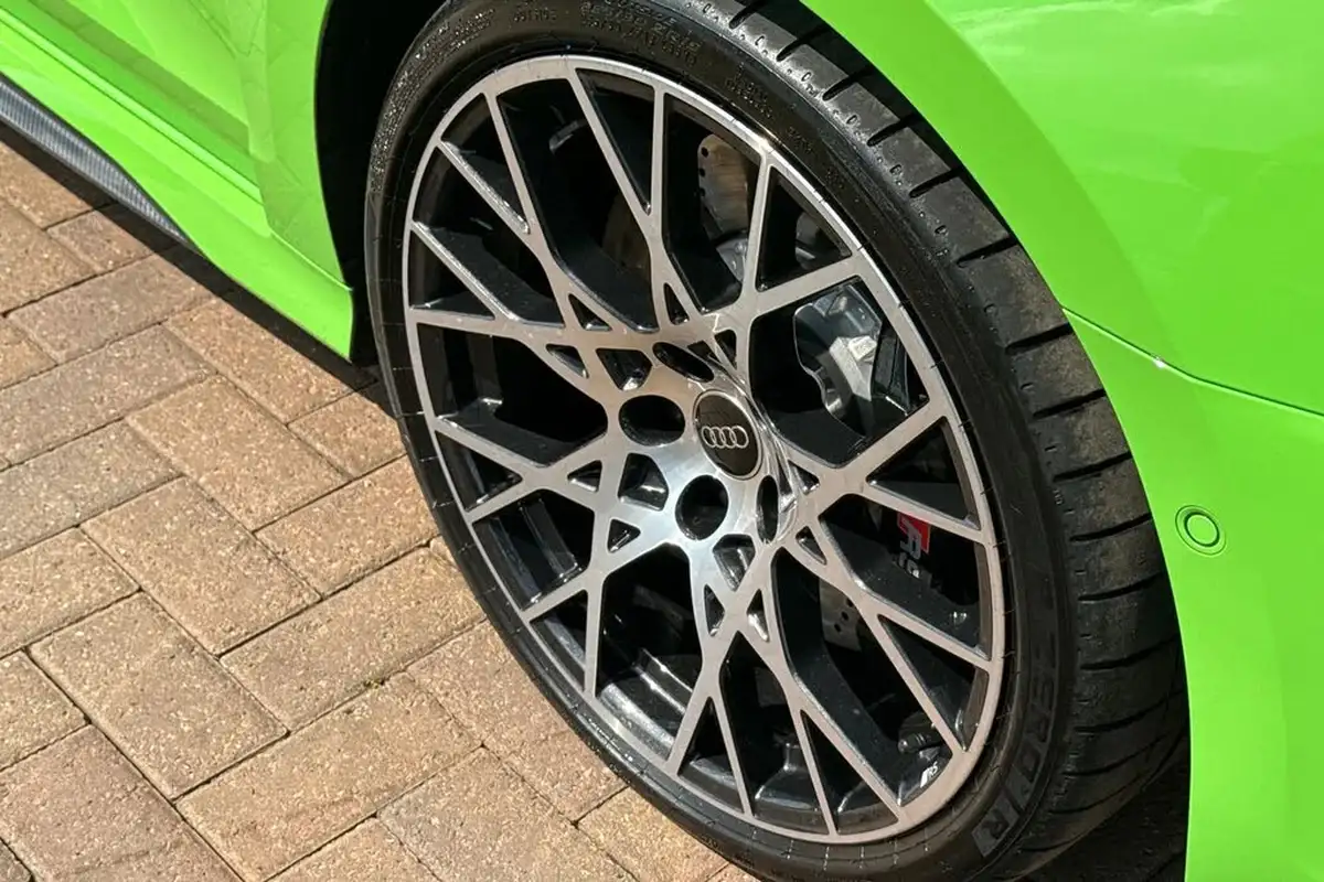2025-audi-rs3-25-tfsi-carbon-vorsprung-saloon-4d-big-31