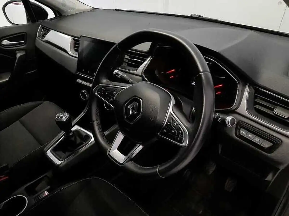 2020-renault-captur-15dci-iconic-95bhp-big-9