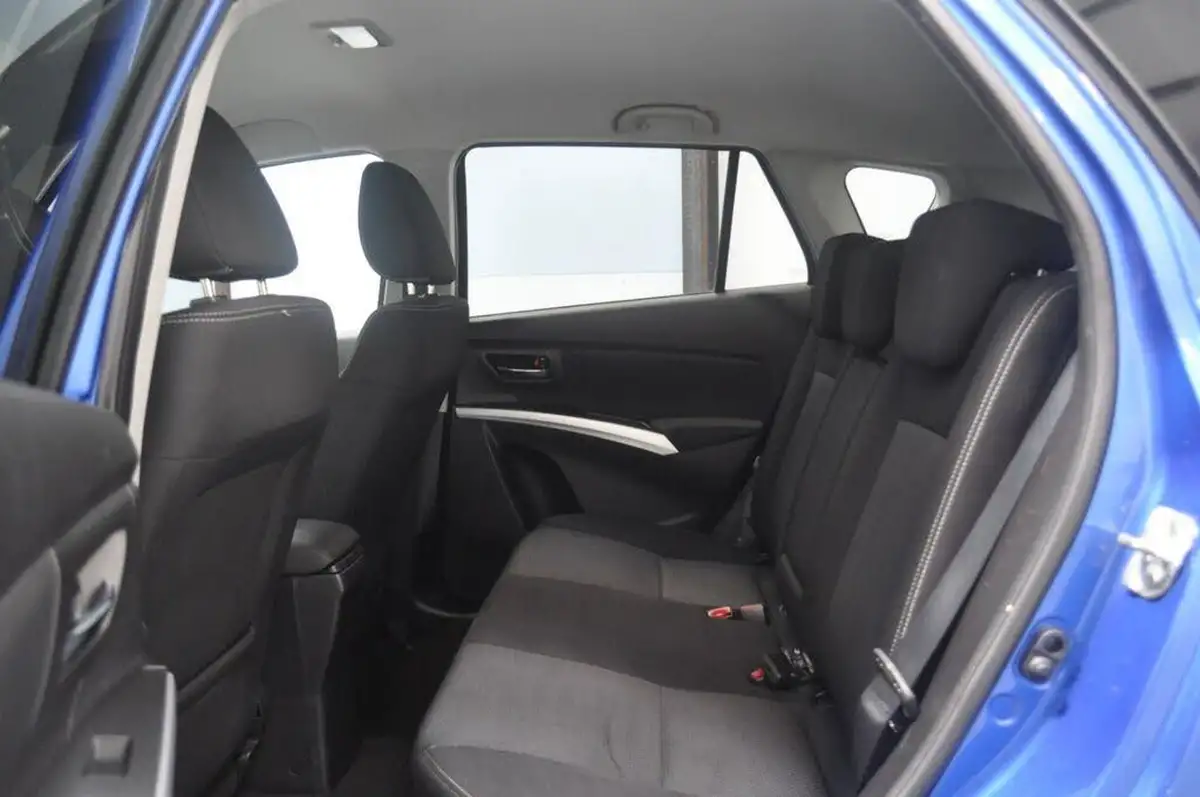 2014-suzuki-s-cross-16-sz-t-big-19