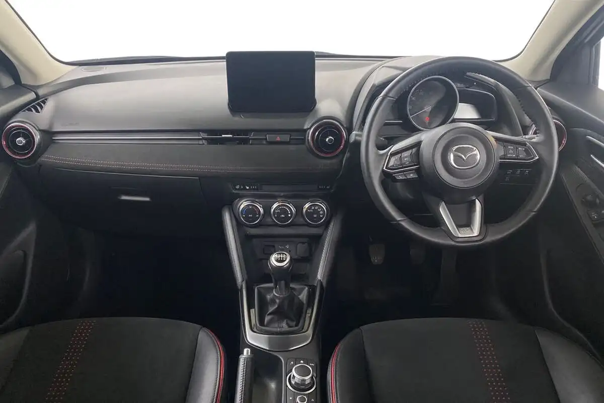 2024-mazda-mazda2-15-e-skyactiv-g-homura-aka-90ps-big-12