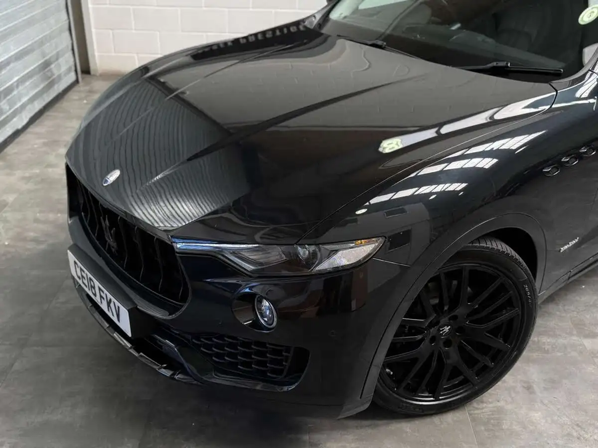 2018-maserati-levante-30td-gransport-nerissimo-edition-big-10