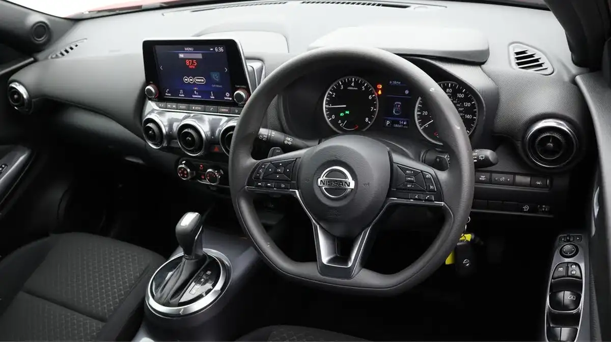 2020-nissan-juke-10-dig-t-acenta-117ps-dct-big-9
